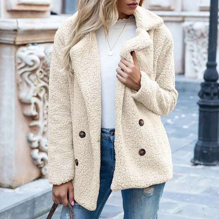 Femmes - Manteau d'hiver boutonné en peluche - Douillet et élégant