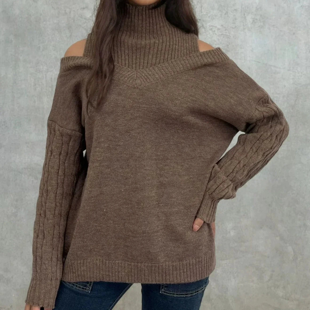 Femmes - Pull en maille torsadée à épaulettes - Coupe Décontractée