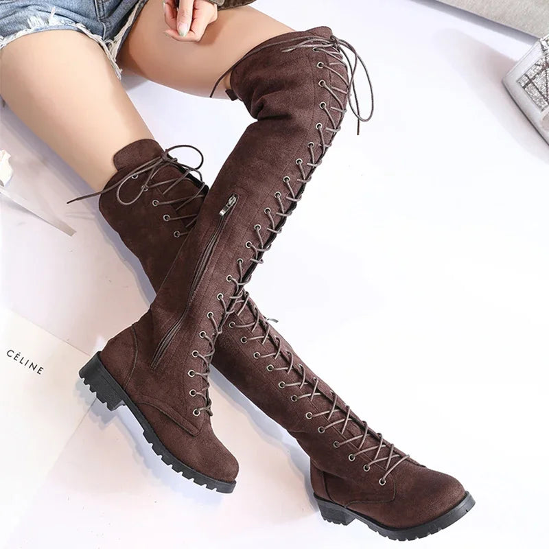Femmes - Bottes à hauteur de genou - Daim à lacets